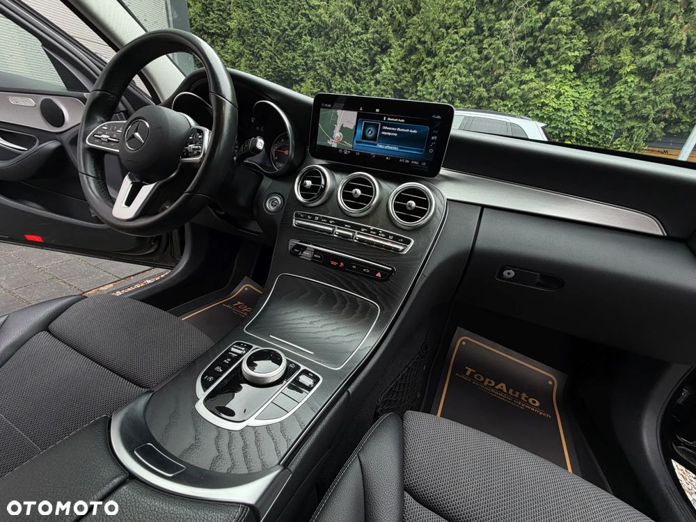 Mercedes-Benz Klasa C 220 d 9G-TRONIC - 16