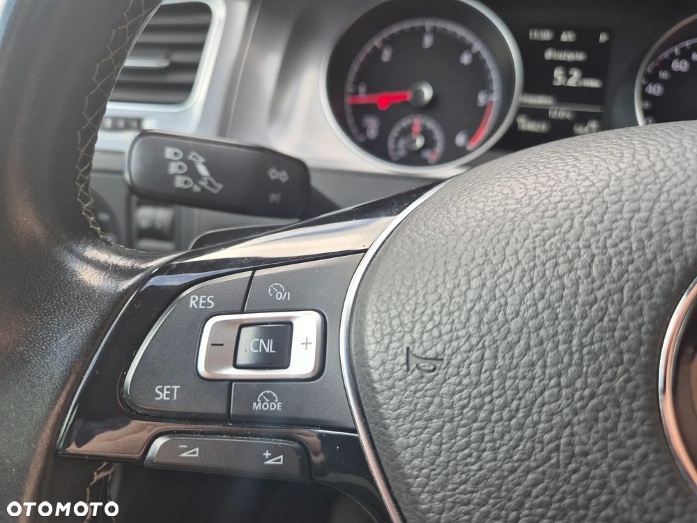 Volkswagen Golf 1.6 TDI BlueMotion Technology DSG Lounge - 14