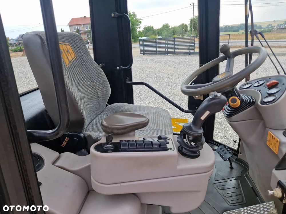 JCB 409 - 17