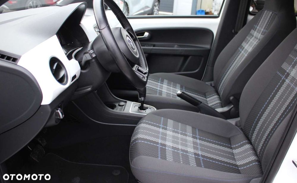 Volkswagen up! - 11
