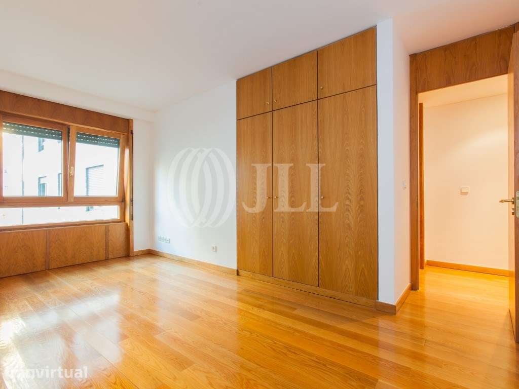 Apartamento T4 com estacionamento, em Telheiras, Lisboa - Grande imagem: 4/10