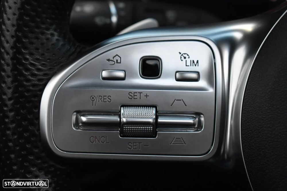 Mercedes-Benz GLC 300 de 4Matic 9G-TRONIC AMG Line - 29