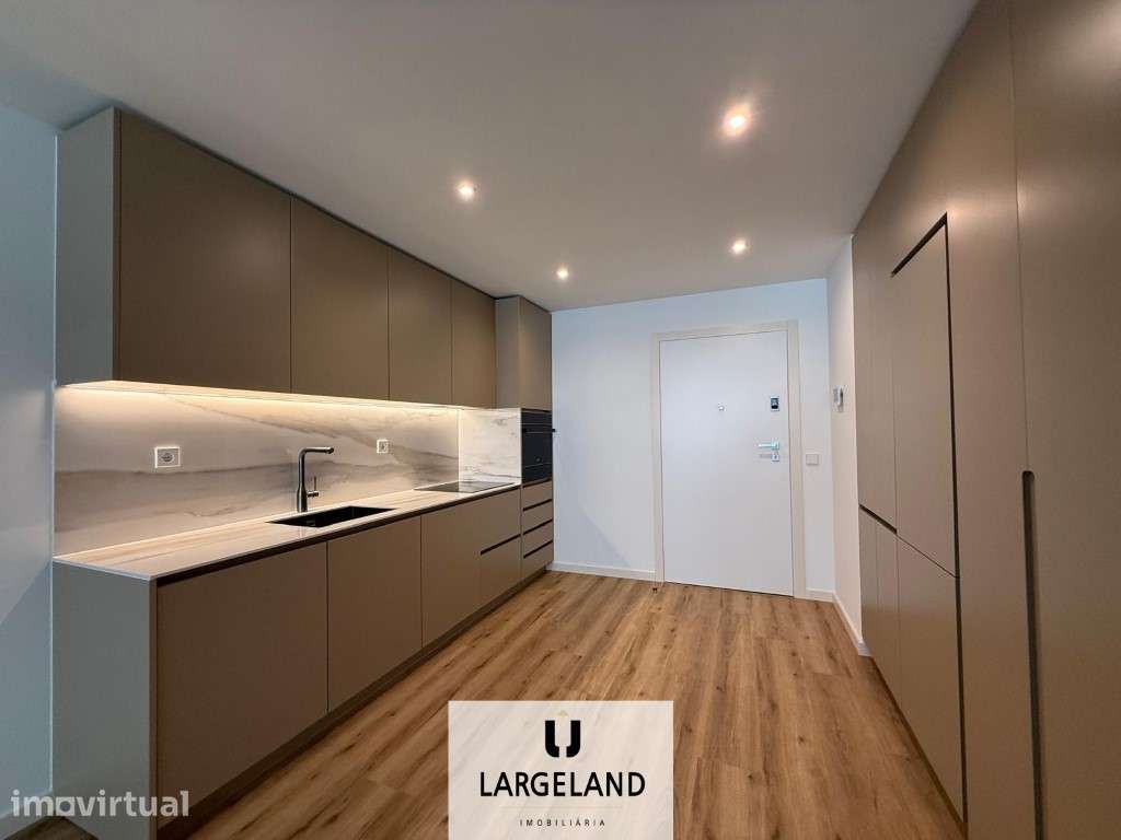 Apartamento T1 - Arrendamento - Grande imagem: 3/18