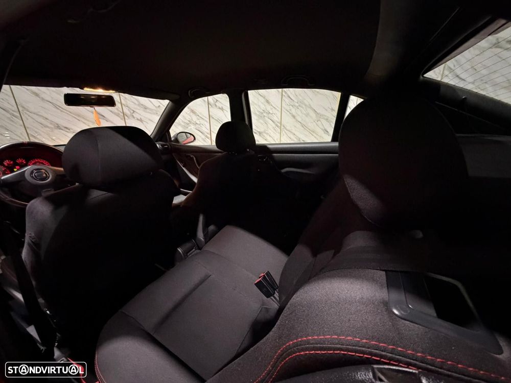 SEAT Leon 1.8 T Cupra R - 14