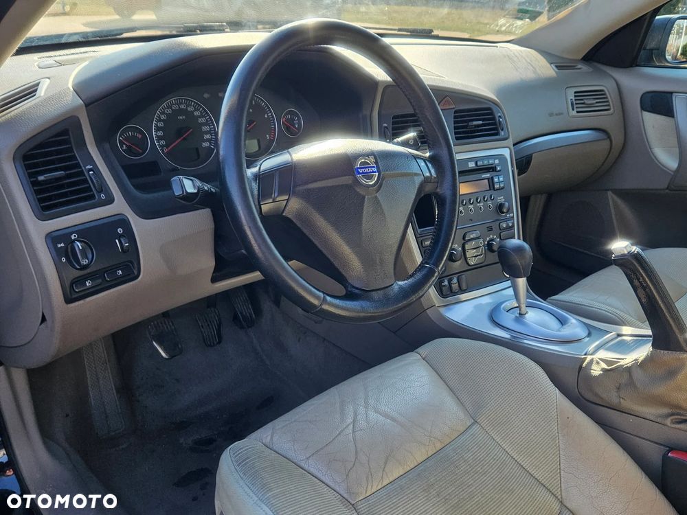 Volvo S60 2.4D5 Momentum - 9