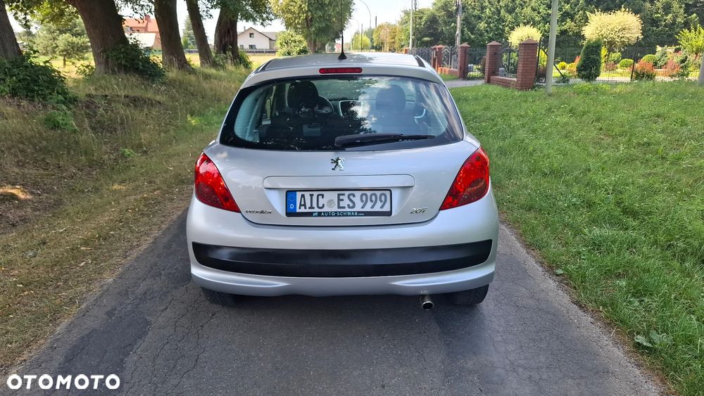 Peugeot 207 1.4 16V Trendy - 8