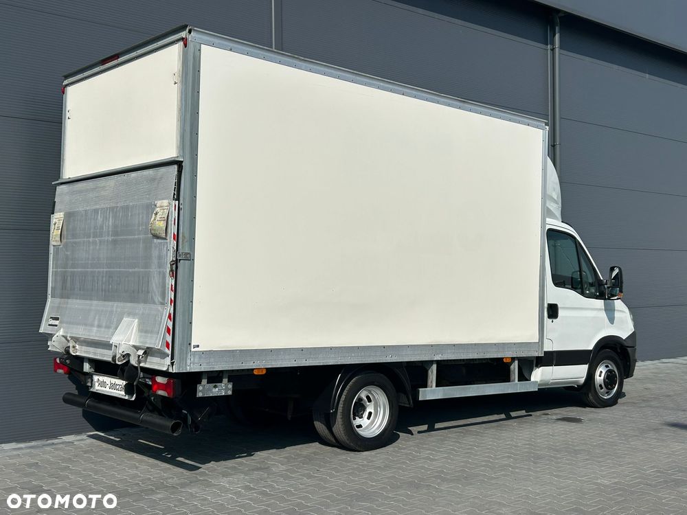 Iveco Daily 40C15 35C15 3.0 HPI Kontener 8 palet + winda 750kg **Sprowadzony**2014R** - 3