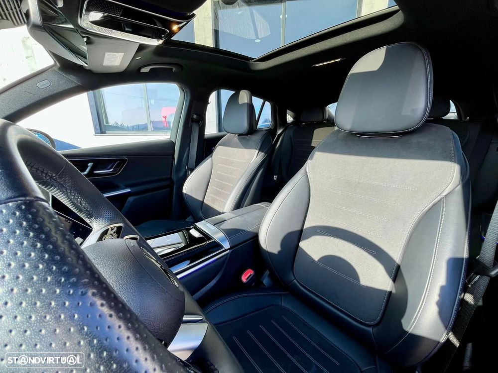 Mercedes-Benz GLC 300 e Coupe 4Matic - 11