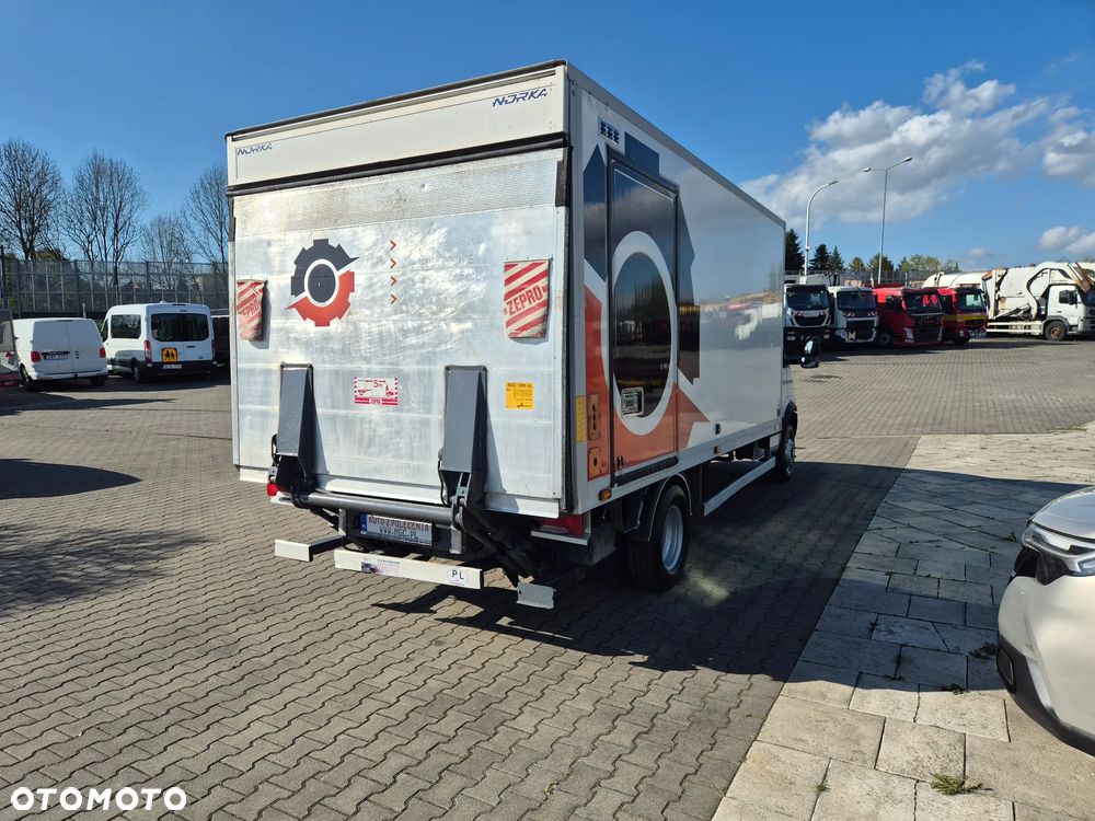 Iveco Daily 65 C 17 / 3.0 SILNIK / KONTENER / WINDA / MOCNY / WEBASTO / MANUAL / NISKI KONTENER / SERWISOWANY / EURO 5 - 7