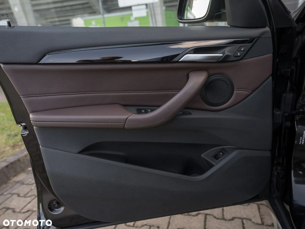 BMW X1 xDrive20d xLine - 28