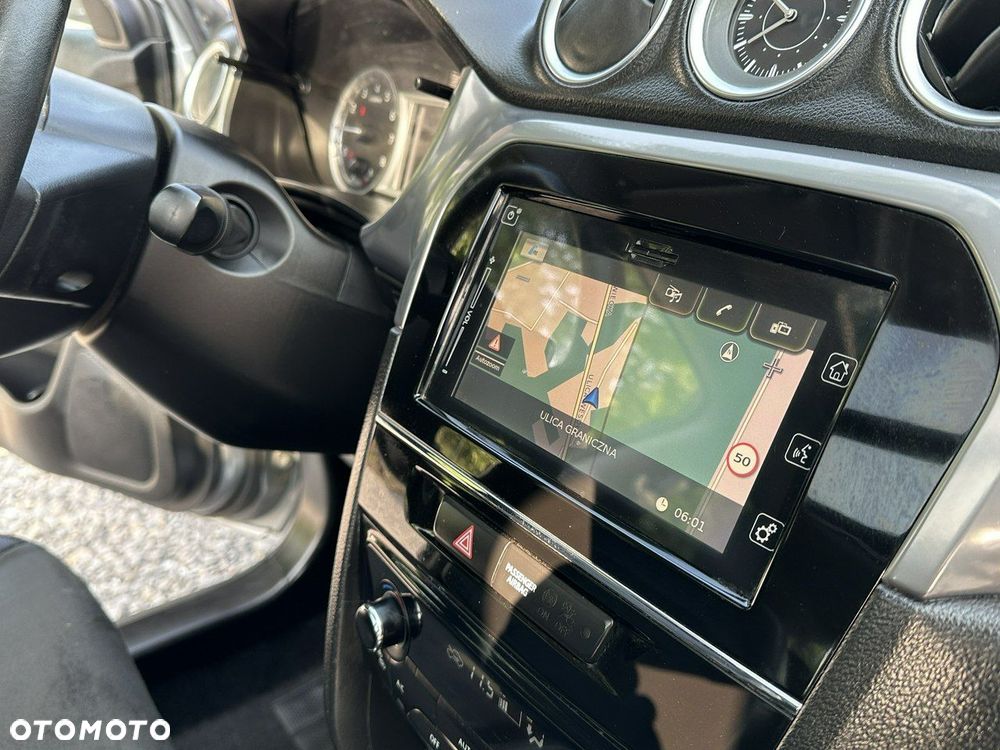 Suzuki Vitara 1.6 Premium 4WD - 10