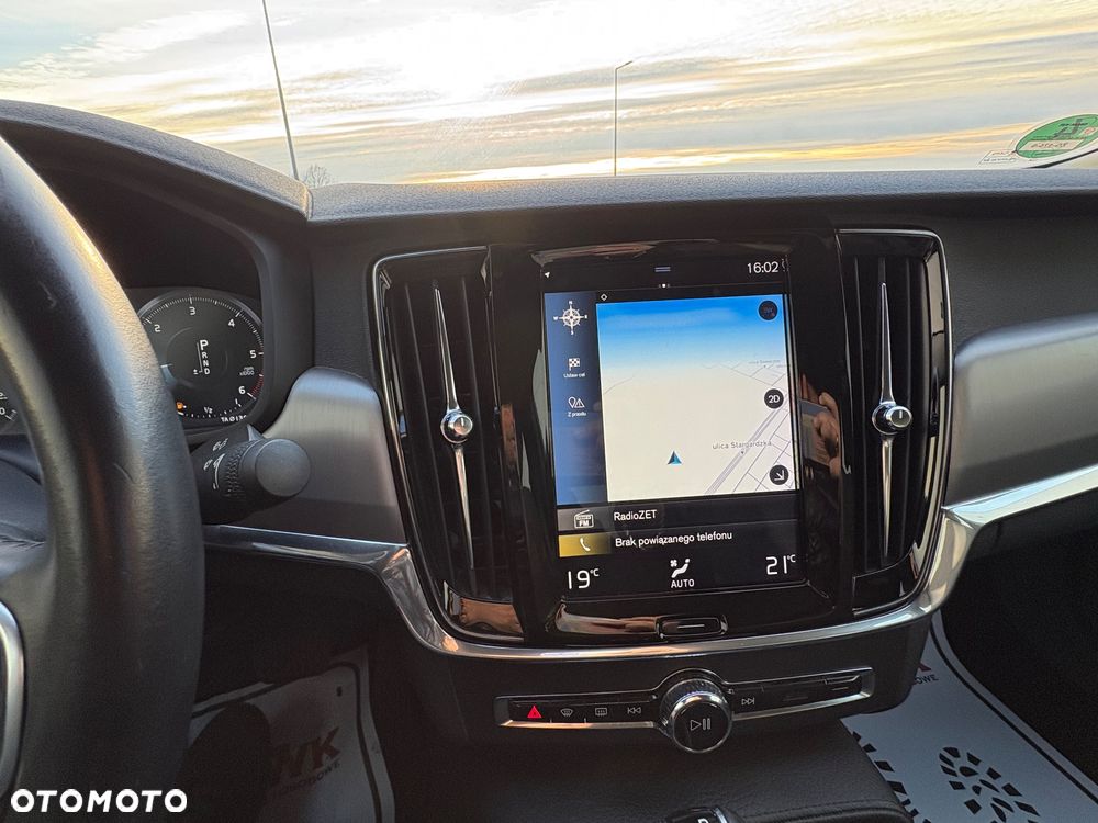 Volvo S90 D4 Geartronic Momentum Pro - 21