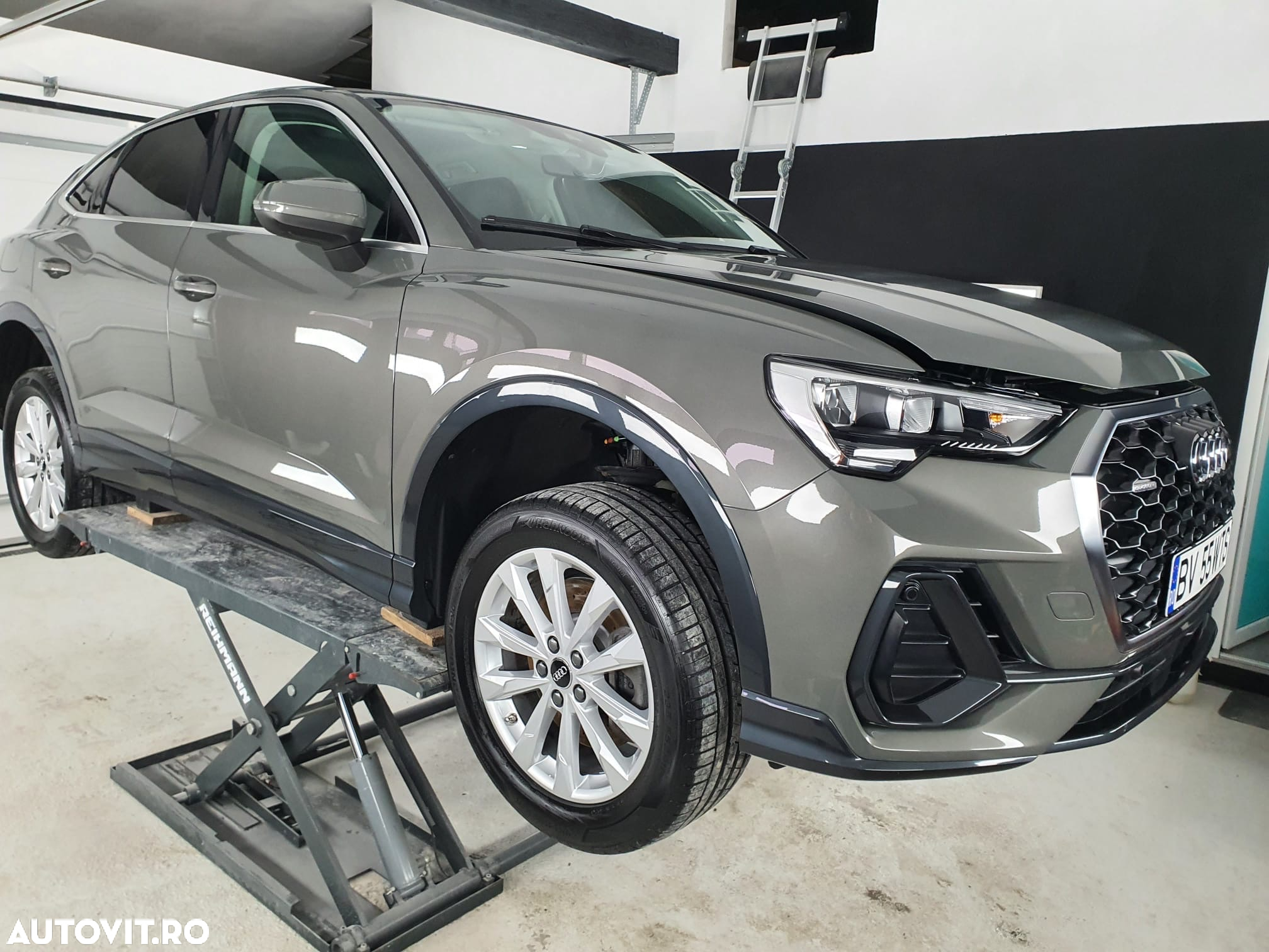 Audi Q3 Sportback 2.0 40 TDI quattro S tronic Basic - 6
