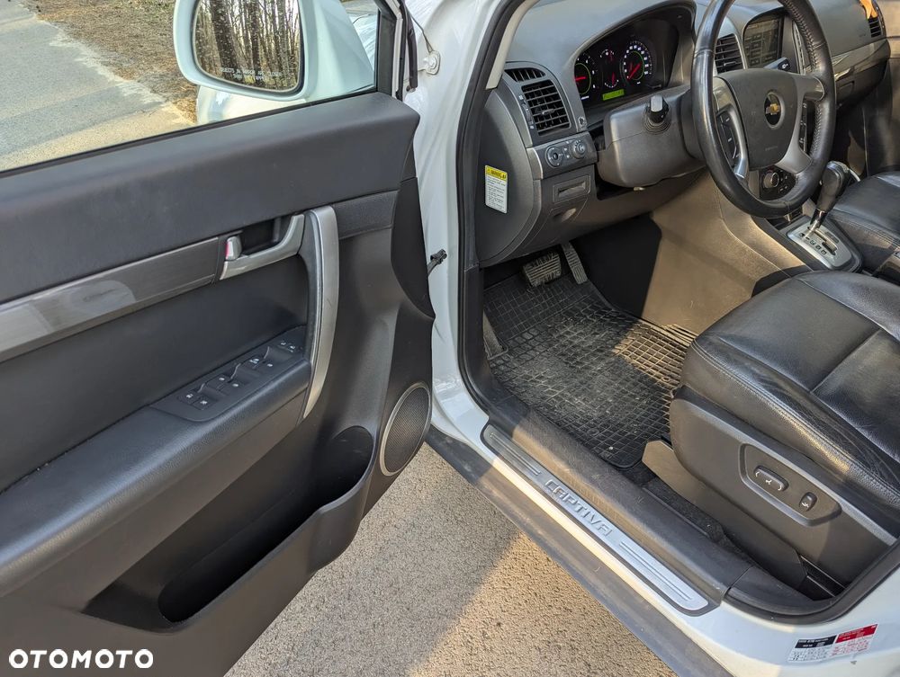Chevrolet Captiva 2.0 4WD 7 Sitzer Automatik LT - 18