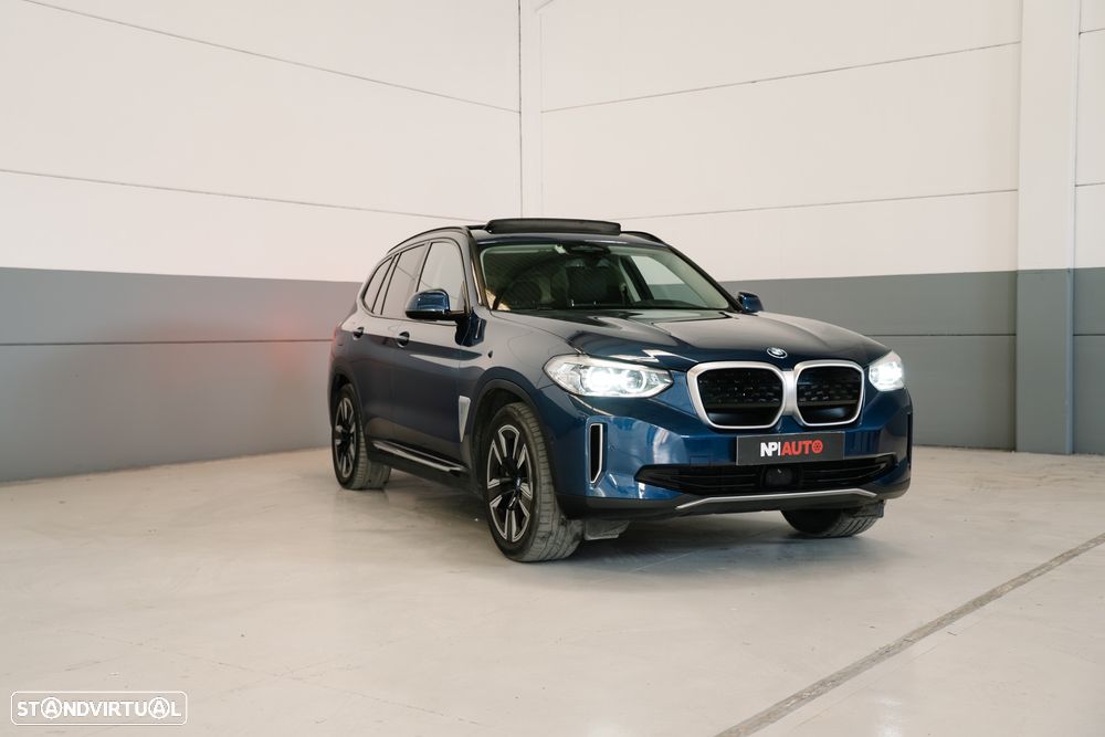 BMW iX3 - 8