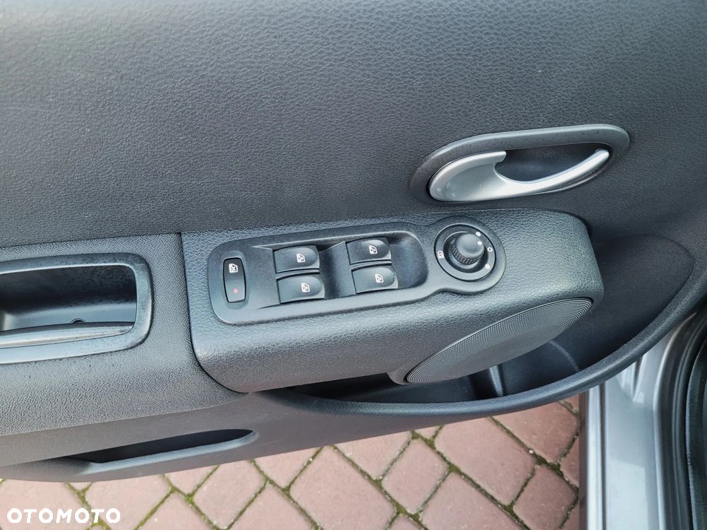 Renault Modus 1.2 16V TCE Night and Day - 16