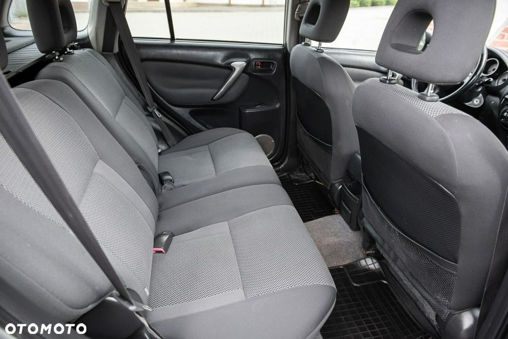 Toyota RAV4 D-4D 4x4 Executive - 8