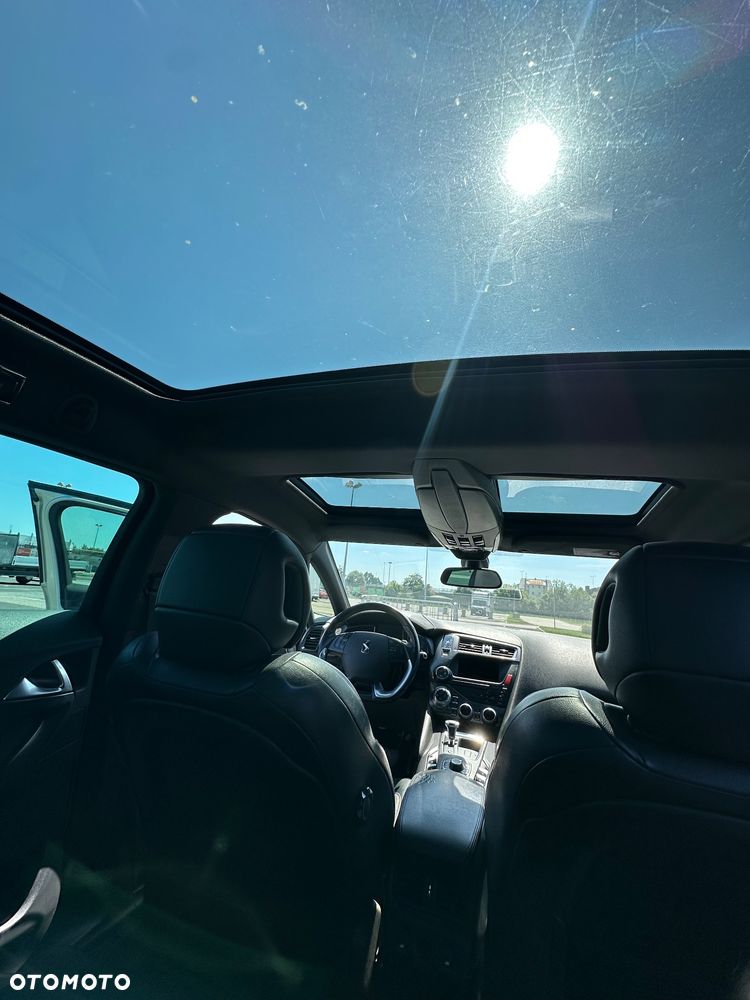 Citroën DS5 1.6 e-HDi Chic MCP - 17