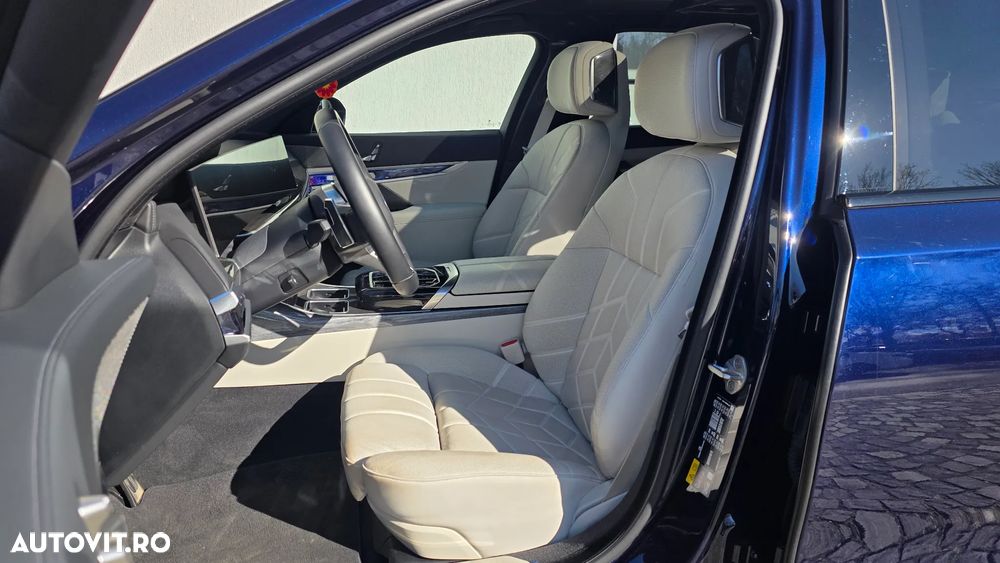BMW Seria 7 750e xDrive AT PHEV - 7