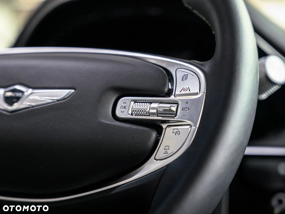 Genesis GV70 2.5T AWD AT8 Luxury Line - 37