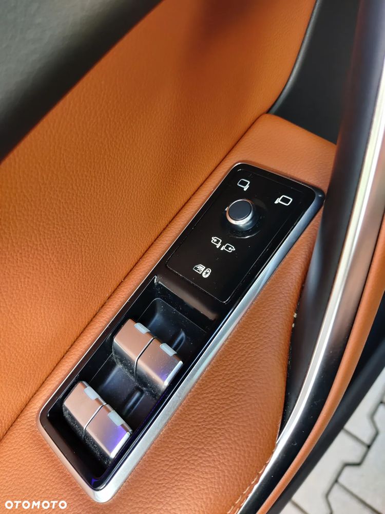 Jaguar F-Pace 2.0 P250 mHEV AWD R-Dynamic S - 31