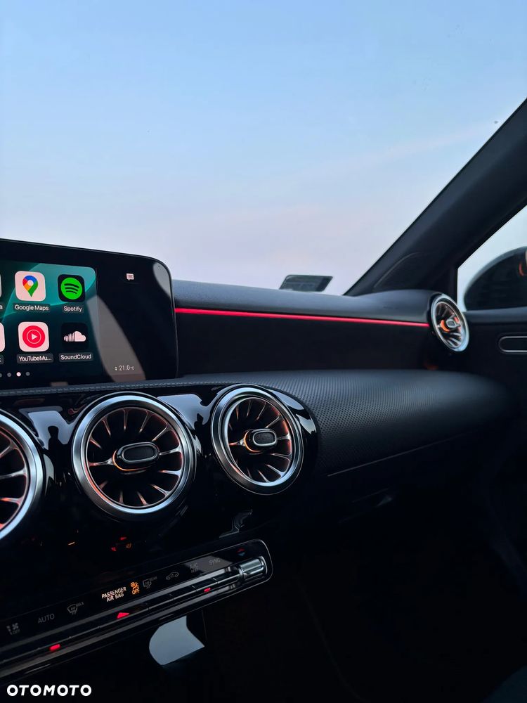 Mercedes-Benz Klasa A 200 d 4-Matic AMG Line 8G-DCT - 27