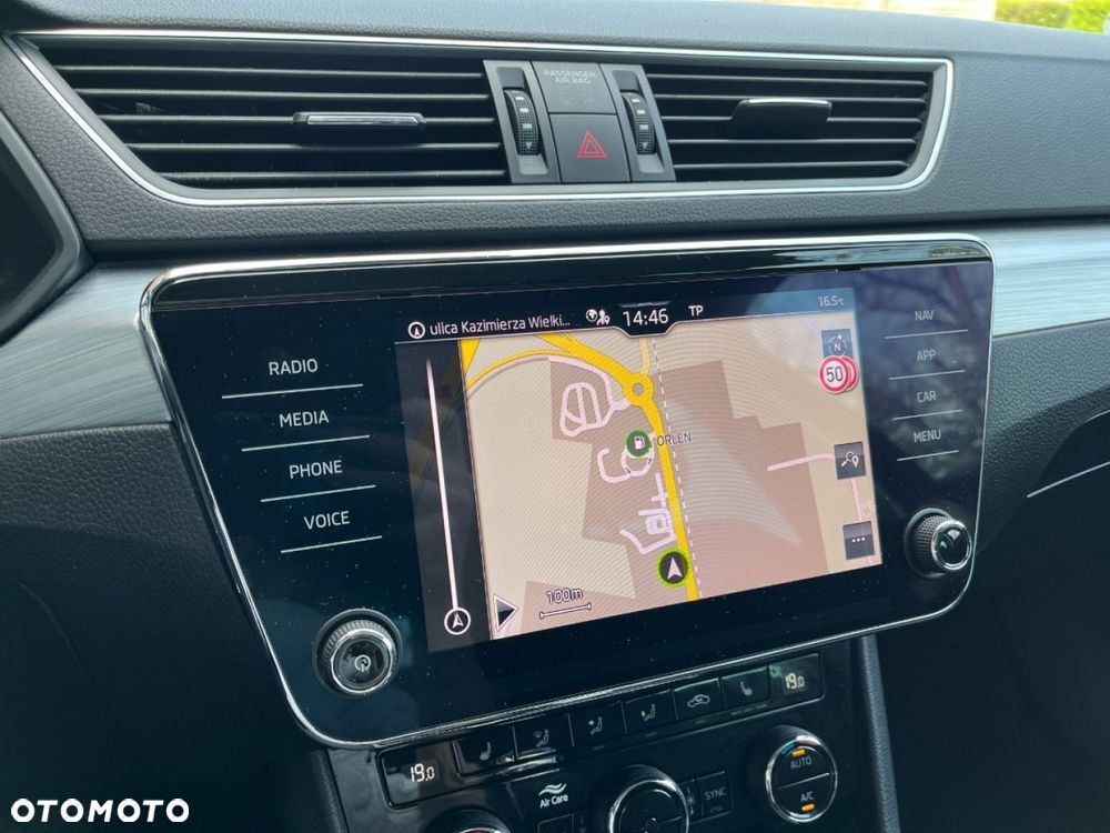 Skoda Superb 2.0 TDI DSG Style - 18