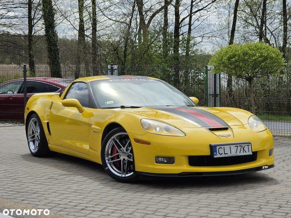 Chevrolet Corvette - 20