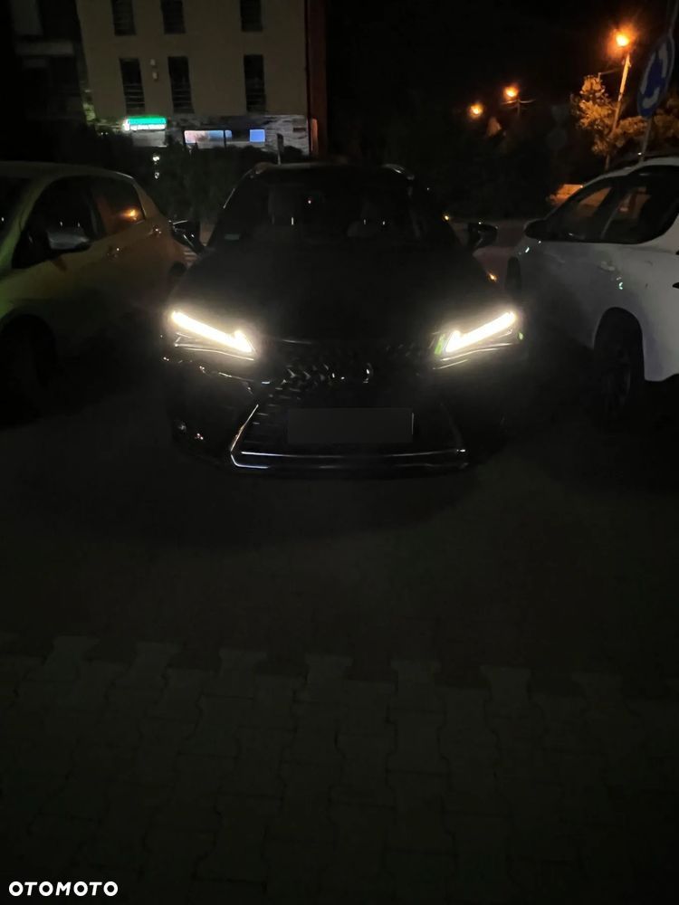 Lexus UX - 22