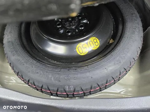 Toyota Camry 2.5 Hybrid Comfort CVT - 16