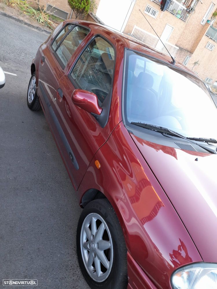 Renault Clio 1.2 16V Campus - 3