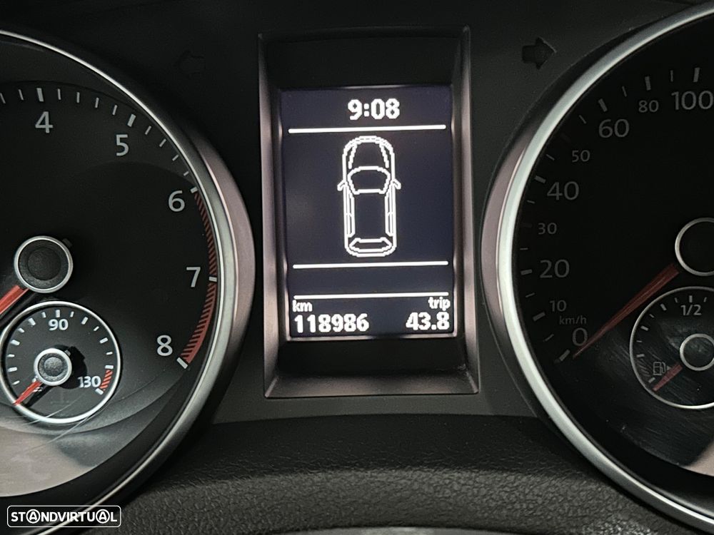 VW Golf 2.0 GTI adidas - 25