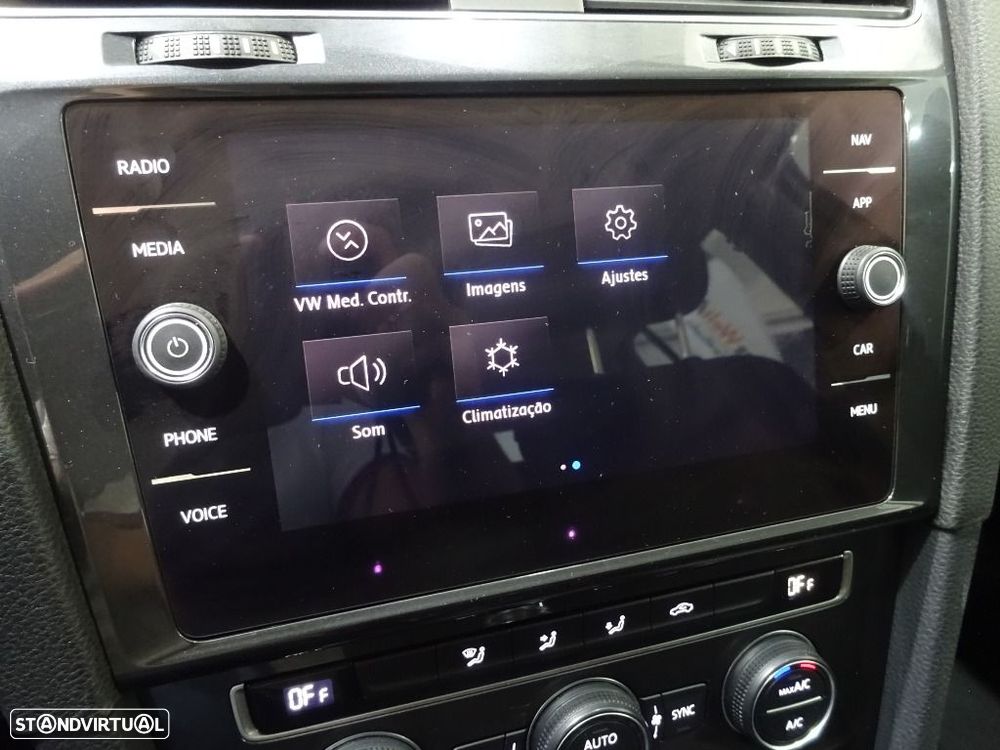 VW Golf Variant 1.6 TDi Confortline - 19