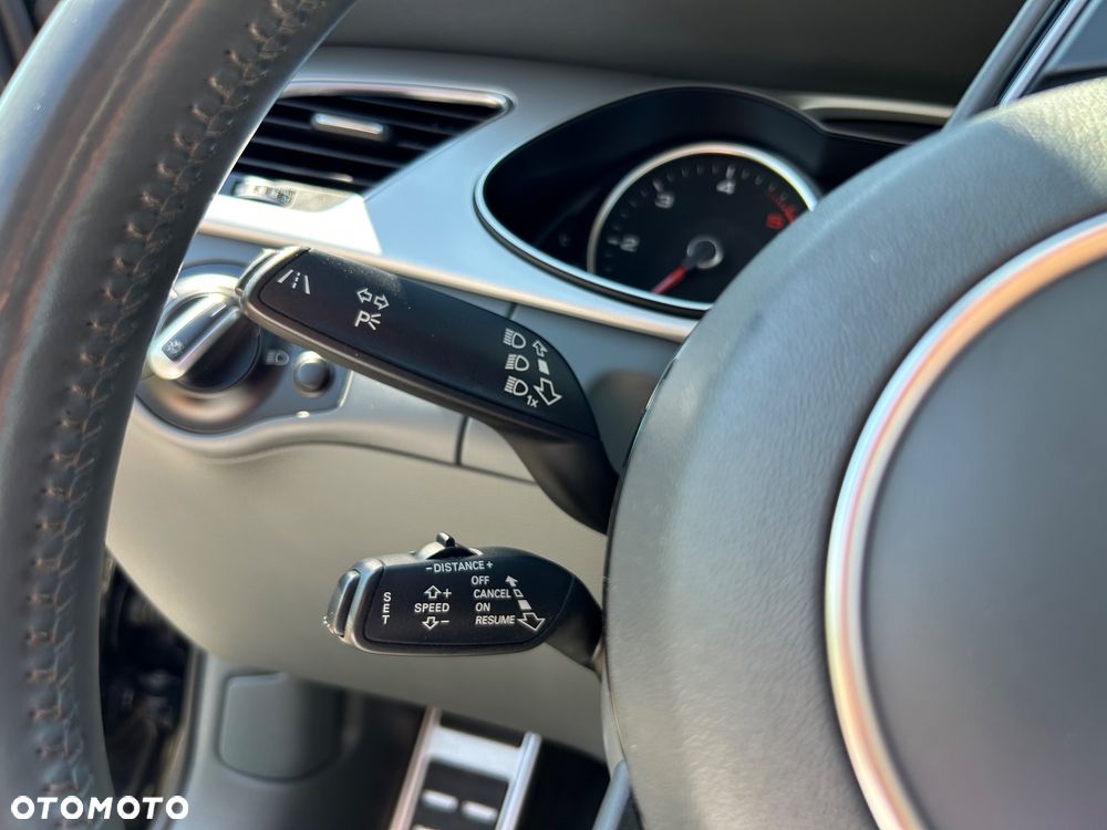 Audi A4 Avant 2.0 TDI clean diesel Quattro S tronic - 17