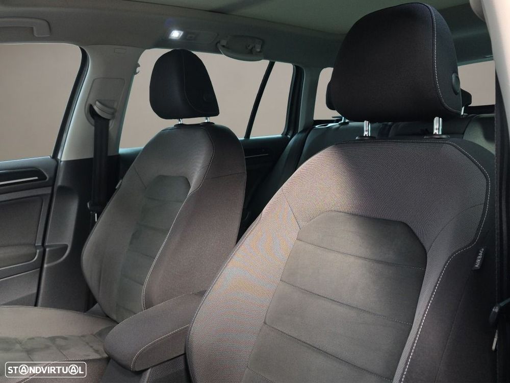 VW Golf Variant 1.5 TSI Highline DSG - 8