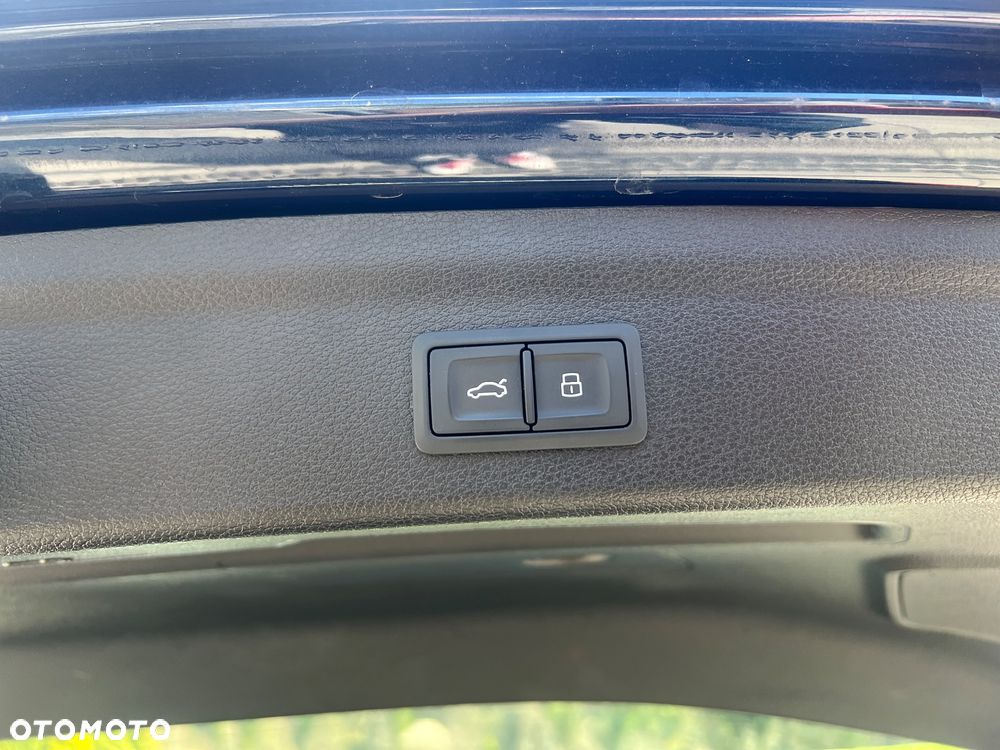 Audi Q3 35 TDI Advanced S tronic - 33