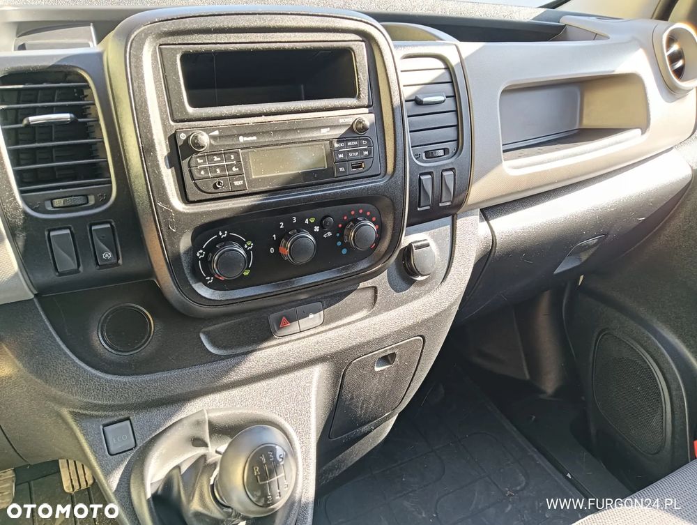 Renault TRAFIC WYWROTKA KIPER Z NAJAZDAMI NR 840 - 11