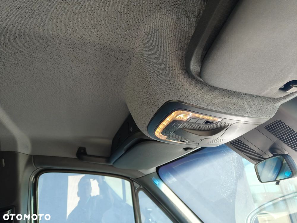Mercedes-Benz Sprinter - 19