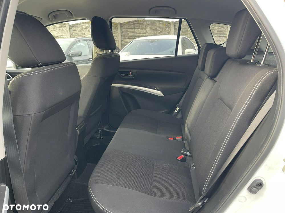 Suzuki SX4 S-Cross 1.4 T Premium 4WD - 11