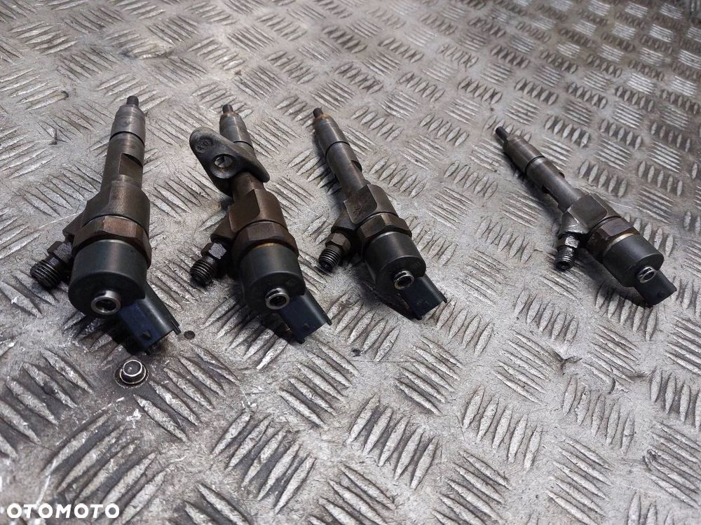 WTRYSKIWACZ KOMPLET USZKODZONY SCENIC II 1.9 DCI 7700111014 8200100272 - 3