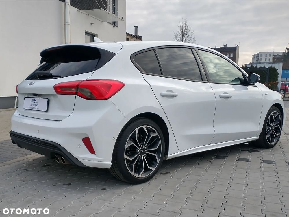 Ford Focus 1.0 EcoBoost Hybrid ST-LINE DESIGN - 8