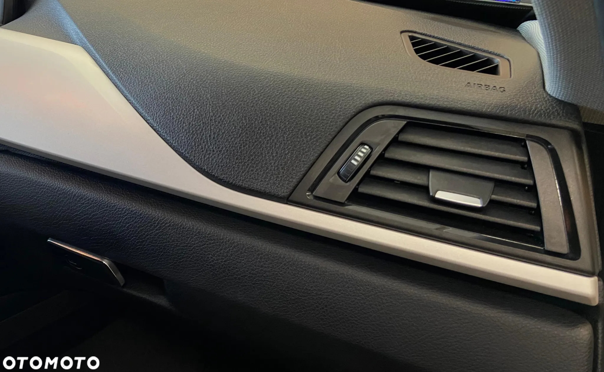 BMW Seria 3 318d - 21