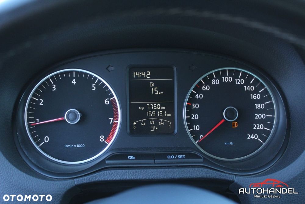 Volkswagen Polo - 13