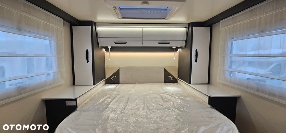 McLOUIS MC4 381 - 18