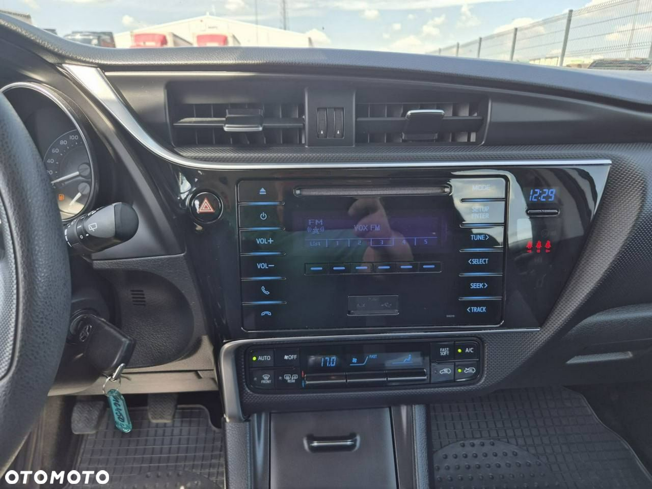 Toyota Auris - 17