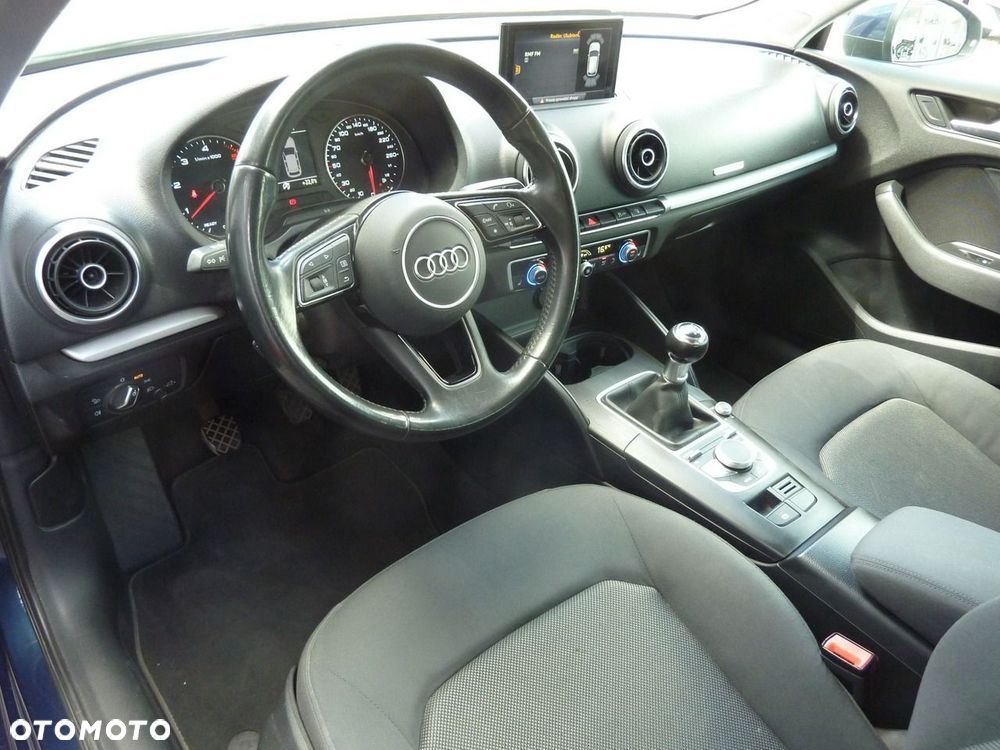 Audi A3 Sportback - 11
