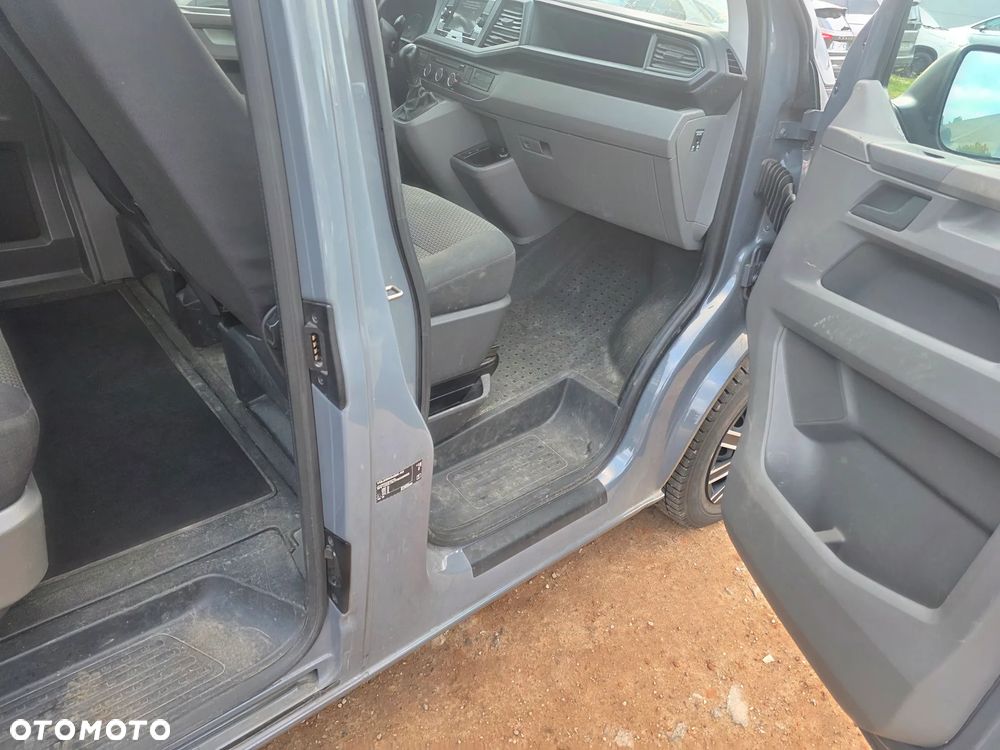 Volkswagen Transporter - 23