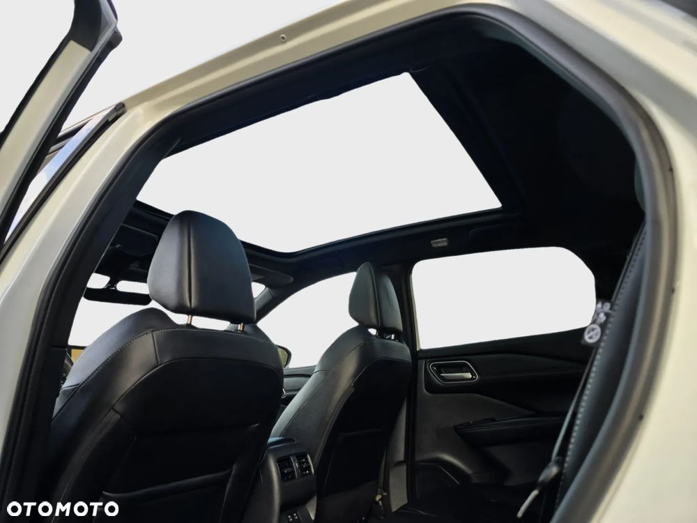 Nissan Qashqai 1.3 DIG-T MHEV Xtronic Tekna - 17