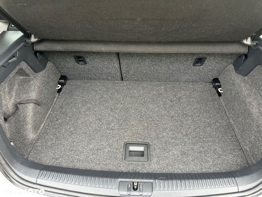 Volkswagen Polo 1.2 TSI Blue Motion Technology Highline - 37