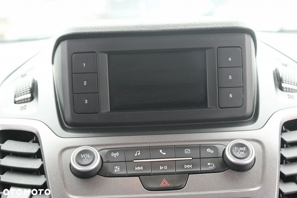 Ford Transit Connect - 28